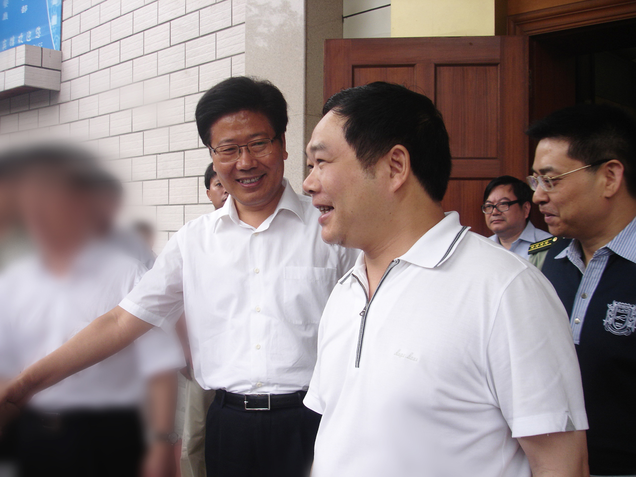 2009年6月，中央政治局委員，時任湖南省書記張春賢接見董事長李建煒.jpg